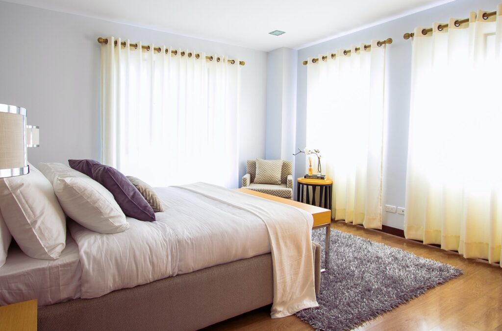 Come mettere le tende in camera da letto - Foto di M&W Studios - Pexels.com